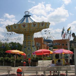 Churpfalzpark Loifling - Freizeitpark in Bayern - Wellenfliegerkarussell (028)